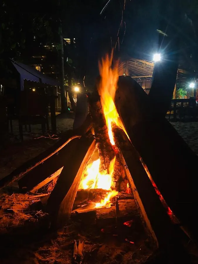 Honey Beach Negombo Hotel