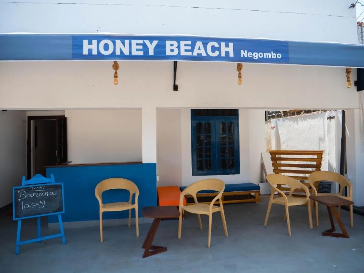 Honey Beach Negombo 0*,